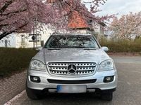 Gebraucht Mercedes ML320 224 PS (164 kW) 2007 Silber SUV