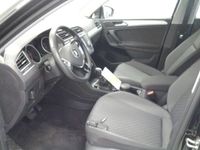 Gebraucht VW Tiguan Comfortline 150 PS (110 kW) 2016 Schwarz metallic SUV