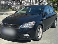 Gebraucht Kia Ceed 109 PS (80 kW) 2009 Schwarz Kleinwagen