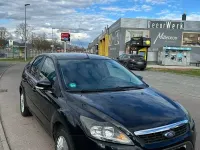 Gebraucht Ford Focus Ghia 116 PS (85 kW) 2008 Schwarz Limousine