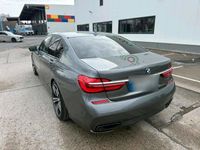 Gebraucht BMW 730 M Sport 265 PS (194 kW) 2016 Grau Limousine