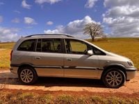 Gebraucht Opel Zafira Elegance 125 PS (91 kW) 2004 Silber Van / Kleinbus