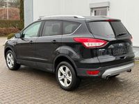 Gebraucht Ford Kuga Titanium 150 PS (110 kW) 2015 Schwarz SUV