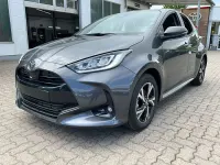 Neu Toyota Yaris 116 PS (85 kW) 2026 Marlingrau metallic Kleinwagen