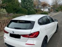 gebraucht BMW 118 i in weiß EZ 2019