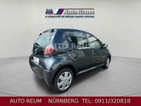 Gebraucht Toyota Aygo 68 PS (50 kW) 2011 Grau Kleinwagen