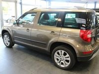 Gebraucht Skoda Yeti Outdoor Ambition 122 PS (89 kW) 2015 Braun SUV