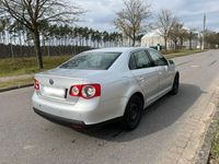 gebraucht VW Jetta 1.6 Benzin