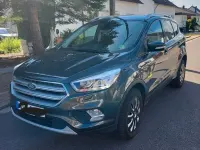 Gebraucht Ford Kuga Titanium 150 PS (110 kW) 2018 Grün SUV