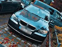 Gebraucht BMW 318 141 PS (103 kW) 2006 Grau Limousine