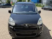 Gebraucht Peugeot Partner Tepee Allure 120 PS (88 kW) 2012 Schwarz Van / Kleinbus