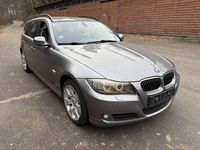 Gebraucht BMW 325 218 PS (160 kW) 2009 Grau Kombi