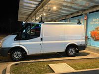 Gebraucht Ford Transit 85 PS (62 kW) 2010 Weiß Van / Kleinbus