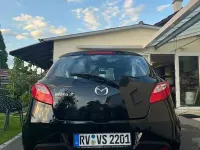 Gebraucht Mazda 2 75 PS (55 kW) 2010 Schwarz Kleinwagen