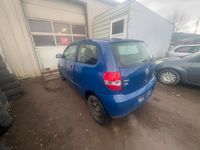 Gebraucht VW Fox 69 PS (50 kW) 2006 Blau Kleinwagen