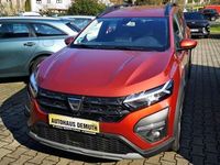 Gebraucht Dacia Jogger Expression 110 PS (80 kW) 2023 Terracotta Van / Kleinbus