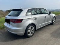 Gebraucht Audi A3 Ambiente 122 PS (89 kW) 2013 Silber Limousine