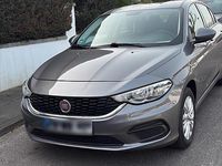 Gebraucht Fiat Tipo 95 PS (69 kW) 2016 Grau Limousine