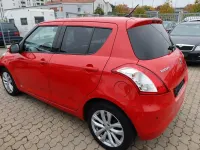 Gebraucht Suzuki Swift Comfort 94 PS (69 kW) 2016 Rot Kleinwagen