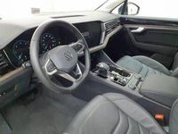 Gebraucht VW Touareg Elegance 231 PS (169 kW) 2025 Blau (meloe blue kristalleffekt) SUV