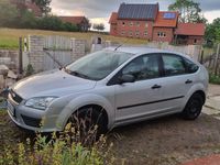 Gebraucht Ford Focus 101 PS (74 kW) 2005 Grau Limousine