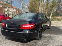 Gebraucht Mercedes E350 292 PS (214 kW) 2011 Schwarz Limousine