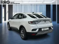 Używany Renault Arkana Evolution 140 KM (102 kW) 2025 Biały SUV