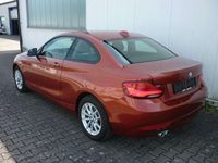 Gebraucht BMW 220 Advantage 184 PS (135 kW) 2017 Sunset orange metall Coupé