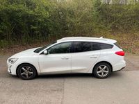 Gebraucht Ford Focus Titanium 120 PS (88 kW) 2019 Weiß Kombi