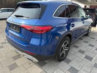 Gebraucht Mercedes GLC220 197 PS (144 kW) 2023 Blau SUV