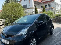 Second-hand Toyota Aygo 68 CP (50 kW) 2009 Negru Hatchback