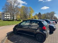 Gebraucht Toyota Aygo 65 PS (47 kW) 2008 Schwarz Kleinwagen