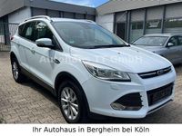 Gebraucht Ford Kuga Titanium 150 PS (110 kW) 2016 Weiß SUV