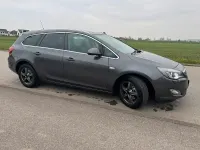 Usata Opel Astra Sport 180 CV (132 kW) 2011 Grigio Station wagon