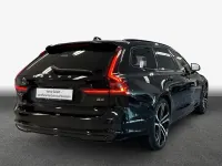 Gebraucht Volvo V90 Plus 197 PS (144 kW) 2024 Schwarz Kombi