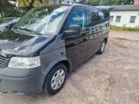 Second-hand VW Caravelle 131 CP (96 kW) 2004 Negru Van