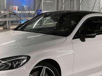 Gebraucht Mercedes C180 AMG line 156 PS (114 kW) 2016 Weiß Coupé