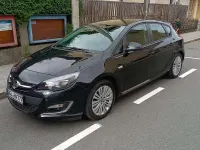 Gebraucht Opel Astra Innovation 101 PS (74 kW) 2012 Schwarz Limousine