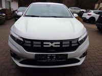 Neu Dacia Sandero Expression 91 PS (66 kW) 2025 Arktisweiss und andere Limousine
