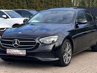 Gebraucht Mercedes E300 Night 194 PS (142 kW) 2022 Schwarz/baltic black Limousine