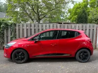 Gebraucht Renault Clio LIMITED 90 PS (66 kW) 2018 Rot Limousine