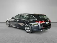 Gebraucht Mercedes E220 Avantgarde 197 PS (144 kW) 2024 Metalliclack obsidianschwarz Kombi