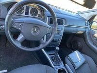 Gebraucht Mercedes B180 116 PS (85 kW) 2011 Schwarz Van / Kleinbus