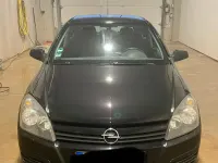 Second-hand Opel Astra 90 CP (66 kW) 2005 Negru Hatchback