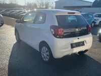 Gebraucht Peugeot 108 Active 69 PS (50 kW) 2017 Weiß Kleinwagen