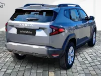 Neu Dacia Duster Celebration 140 PS (102 kW) 2026 Grau