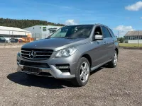 Gebraucht Mercedes ML350 258 PS (189 kW) 2012 Grau SUV