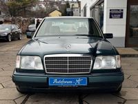 Gebraucht Mercedes E280 193 PS (141 kW) 1995 Grün Limousine