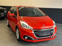 Gebraucht Peugeot 208 Active 82 PS (60 kW) 2018 Orange Kleinwagen