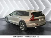 Gebraucht Volvo V60 CC 184 PS (135 kW) 2024 Kombi